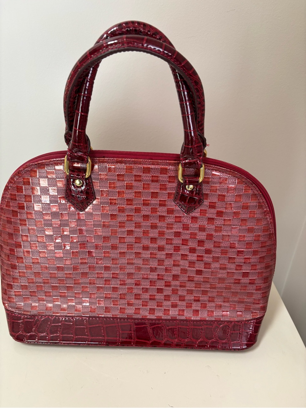 Red bag - Picture 2 of 5